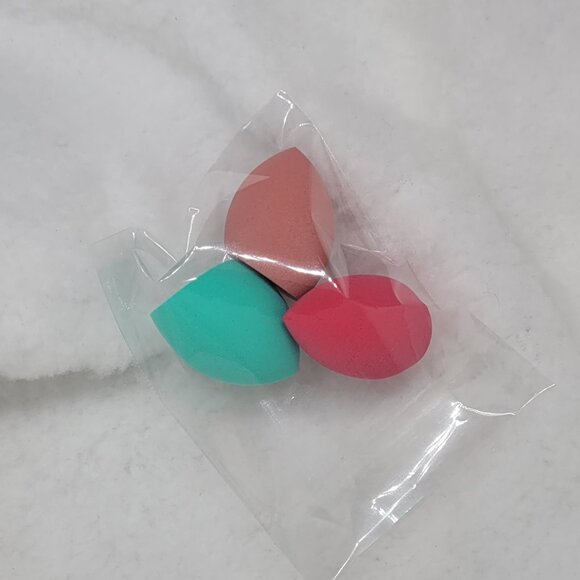 NWOT | 3pc Mini Beauty Blenders - Picture 1 of 1